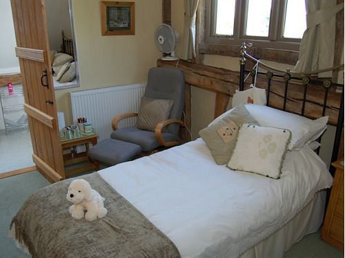 Oak Farm Barn Hotel Beyton Exterior photo